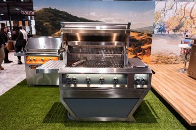 42" Hestan Outdoor Deluxe Liquide Propane Grill with Double Side Burner in Steeletto - GABR42CX2-LP