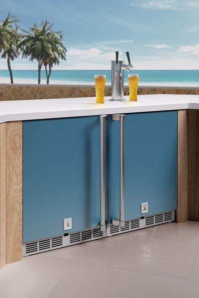 24" Hestan 5.2 Cu. Ft. GRS Series Right Hinge Outdoor Undercounter Refrigerator - GRSR24-WH