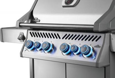 61" Napoleon Rogue PRO-S 525 RSIB 6 Burners Propane Grill - RPS525RSIBPSS-2